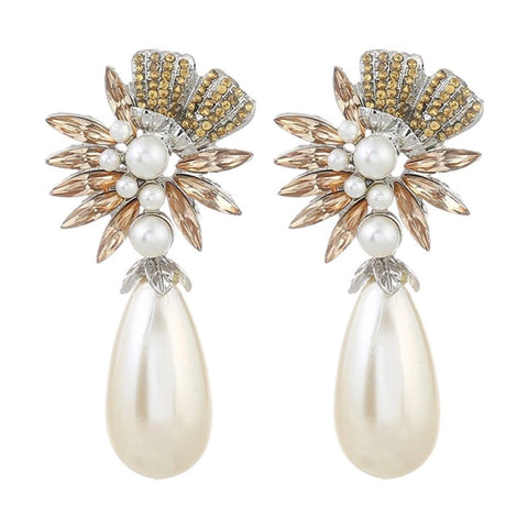 Pearl Crystal Flowers Stud Earrings